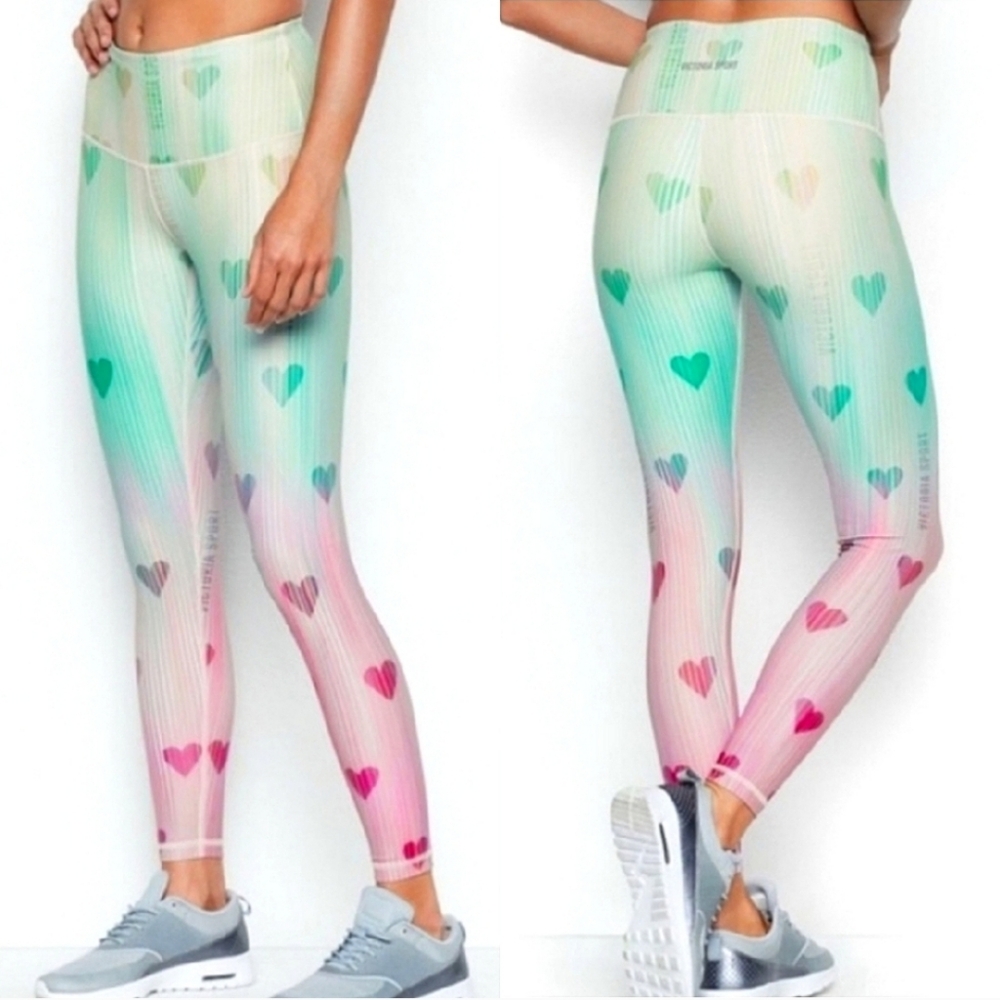 Victoria Secret Sport Ombre Heart Set NWT Rare M Bottoms XL Top